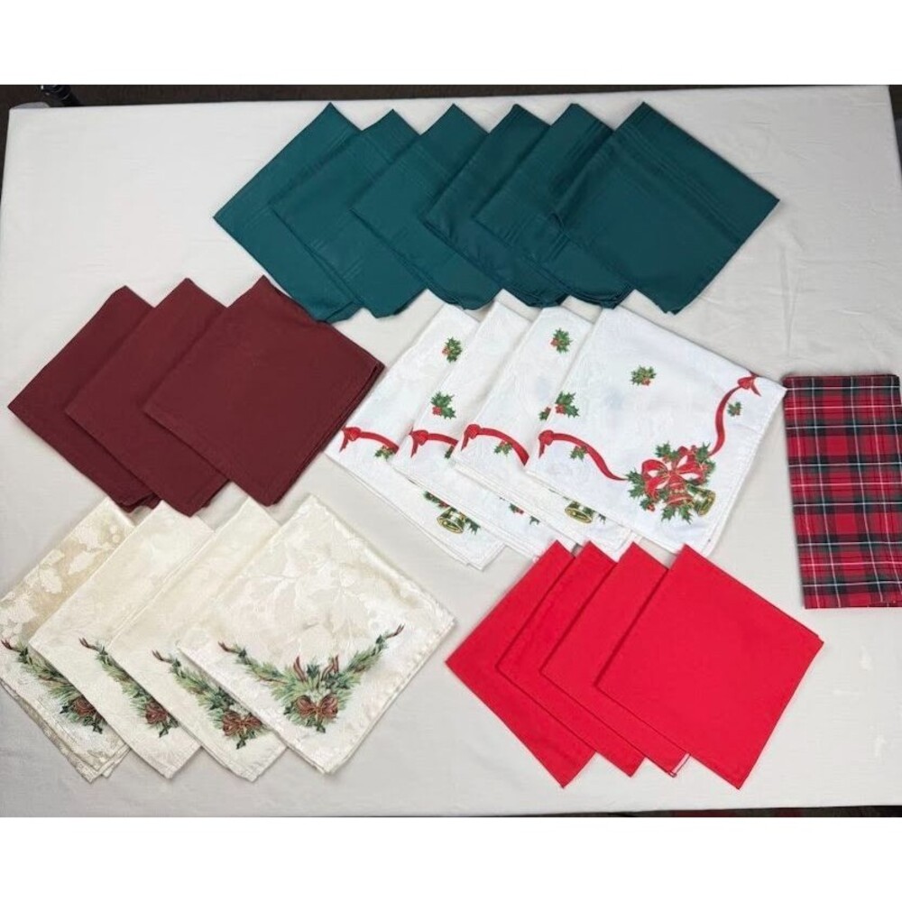 Lot of 22 Christmas Holiday Cloth Napkins
